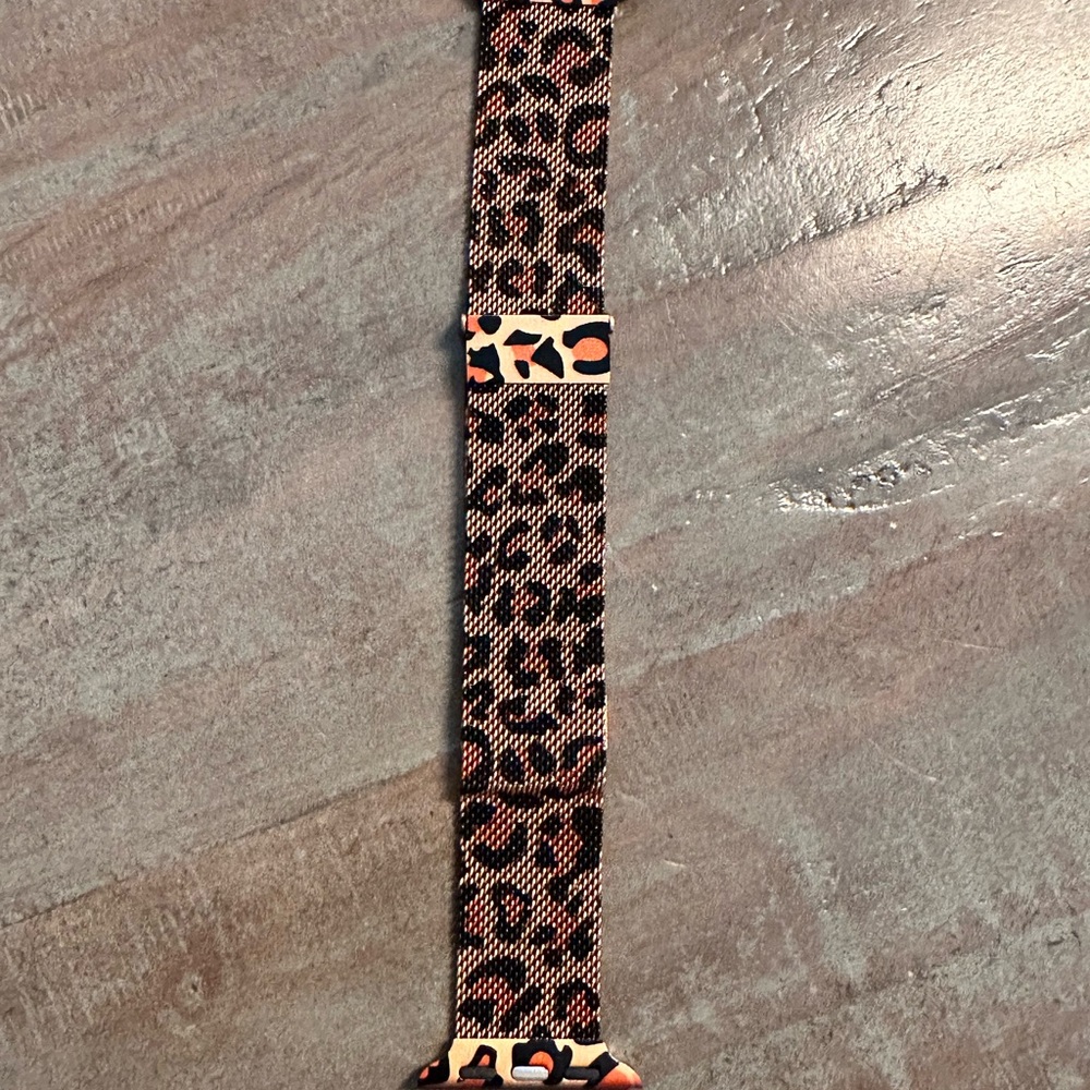 Leopard Print Adjustable Watch Band Compatible with Apple Watch Series 5 40mm